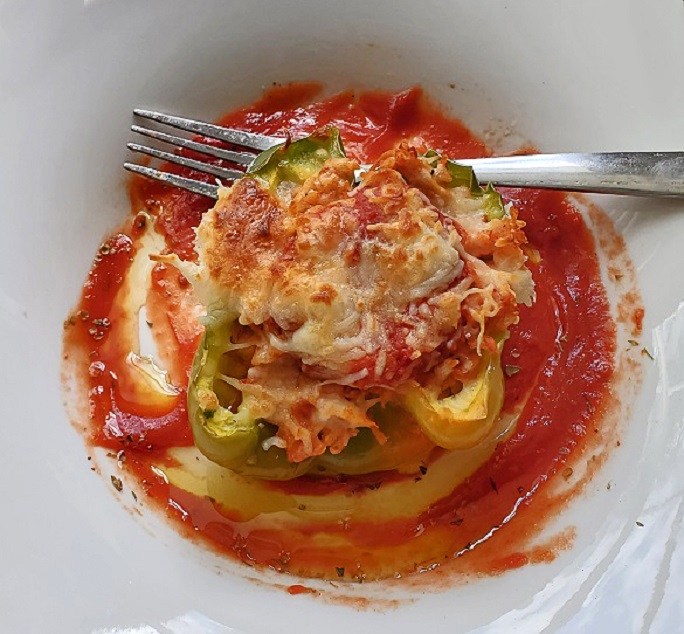 This image has an empty alt attribute; its file name is stuffed-peppers-natale-style-1.jpg